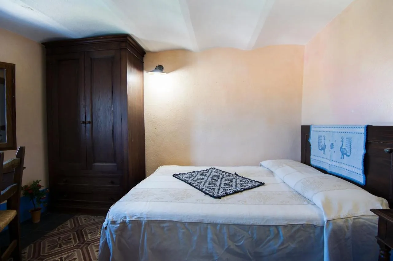 Hotel Castello Malicas Galtellì 2*,