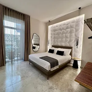 elegant-rooms.hotelitalianriviera.com/